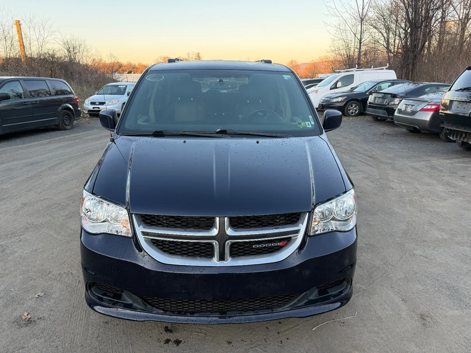 2015 Dodge Caravan - Image 8 of 19