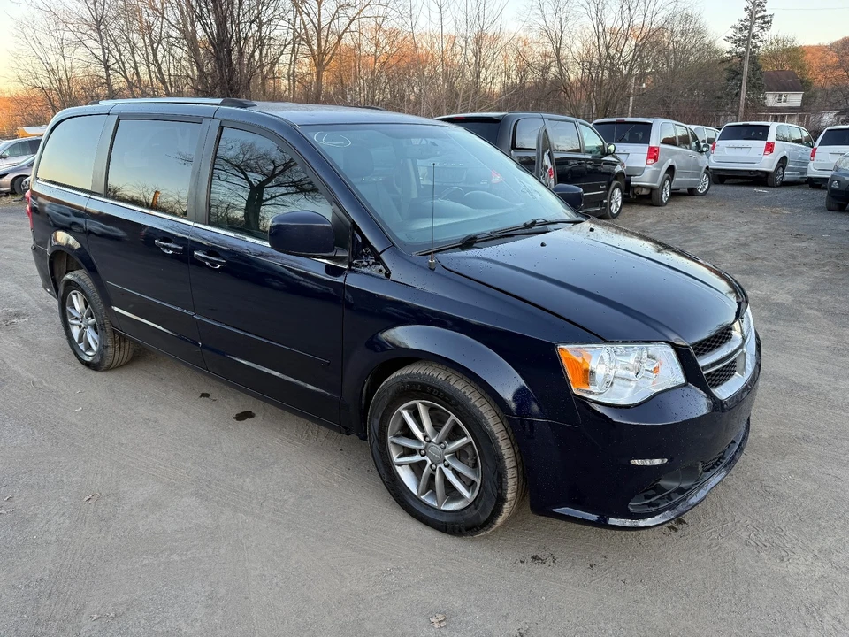 2015 Dodge Caravan - Image 7 of 19