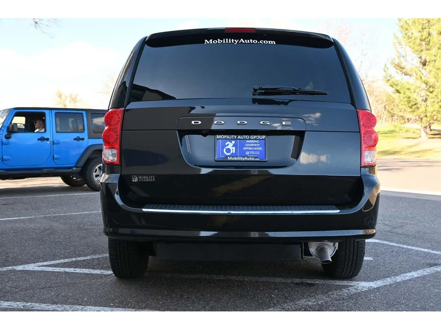 2015 Dodge Caravan - Image 7 of 21