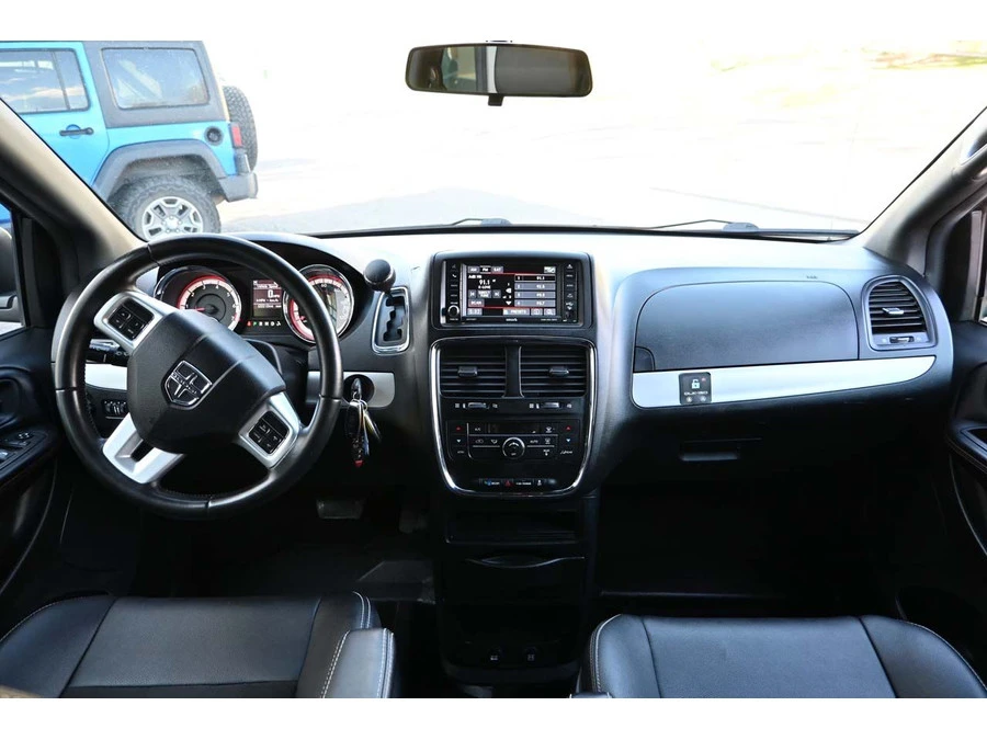 2015 Dodge Caravan - Image 20 of 21