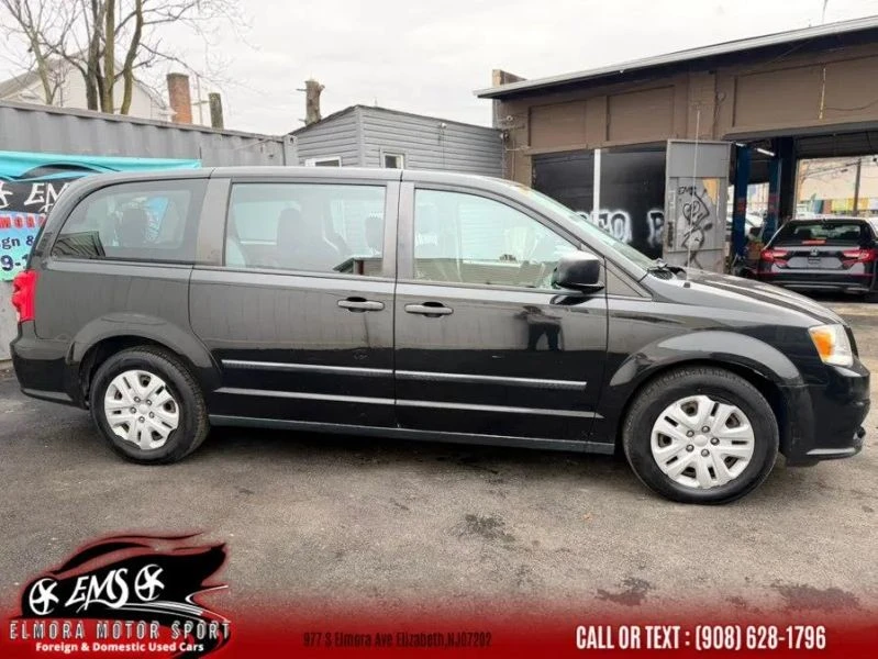 2015 Dodge Caravan - Image 8 of 12