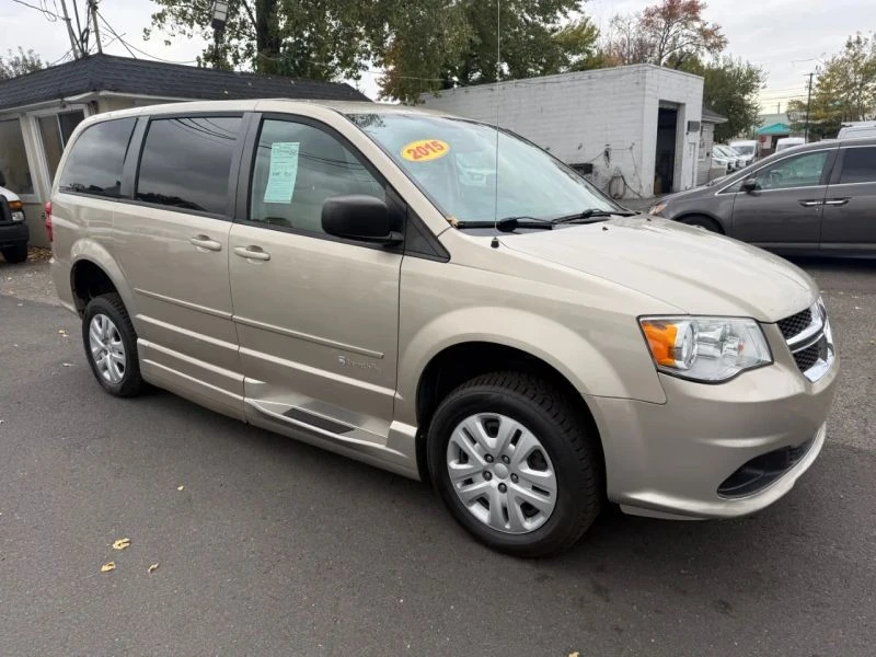 2015 Dodge Caravan - Image 3 of 12