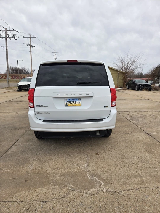 2015 Dodge Caravan - Image 3 of 15