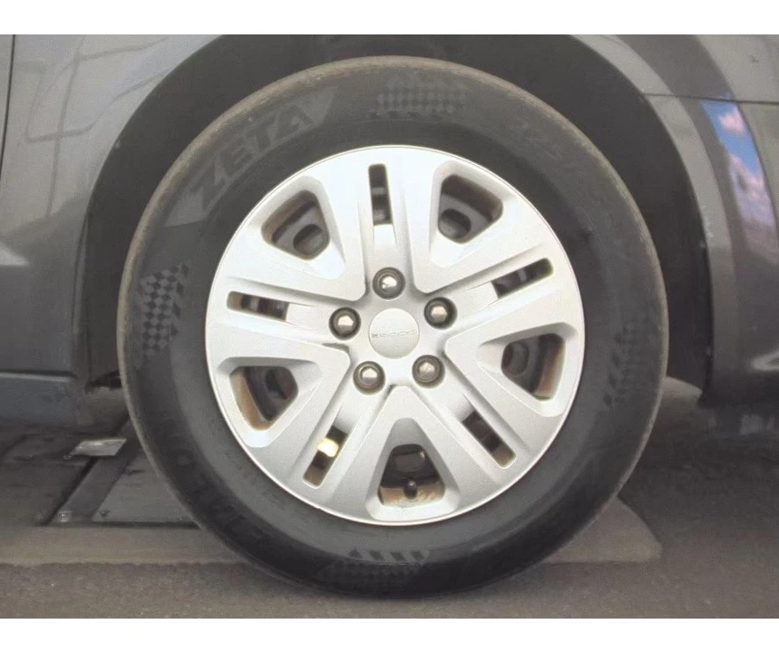 2015 Dodge Caravan - Image 8 of 12