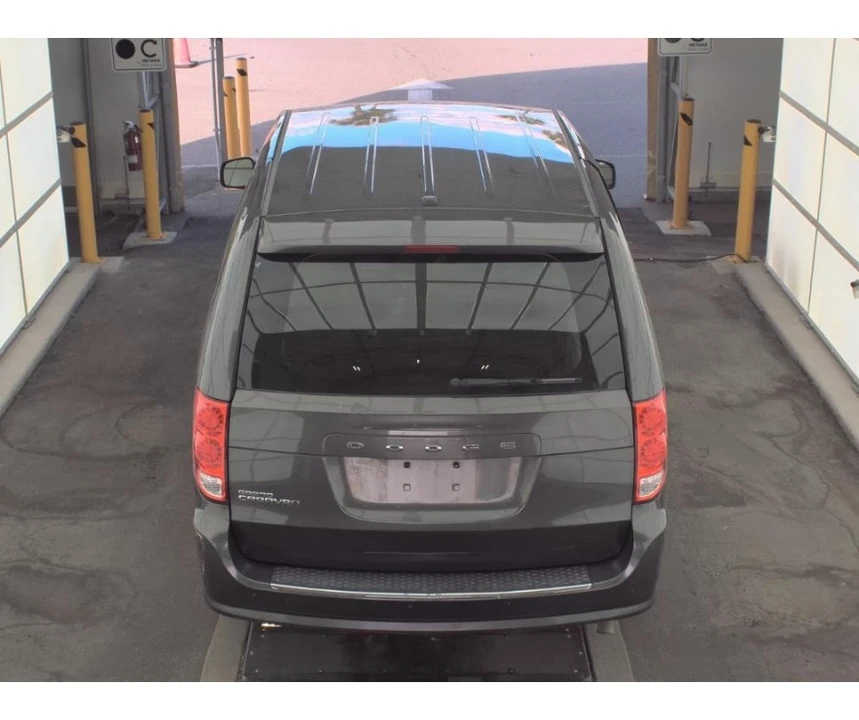 2015 Dodge Caravan - Image 5 of 12