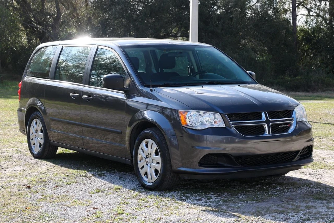 2015 Dodge Caravan - Image 14 of 21