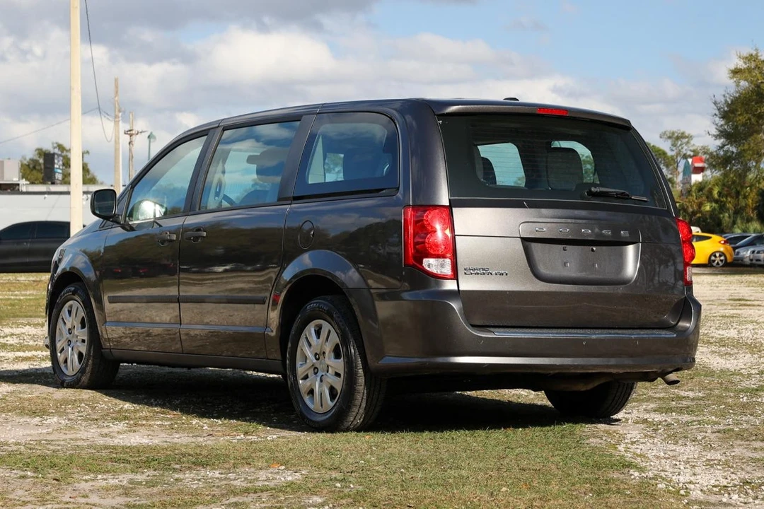 2015 Dodge Caravan - Image 5 of 21