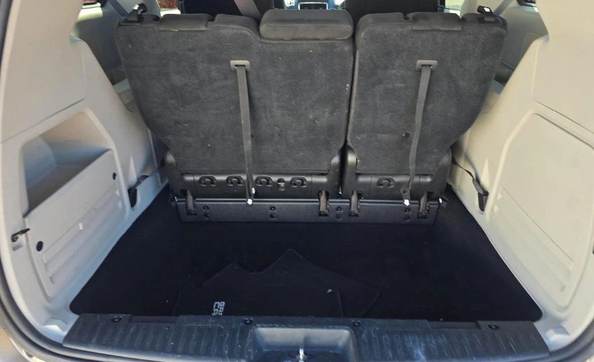 2015 Dodge Caravan - Image 15 of 15