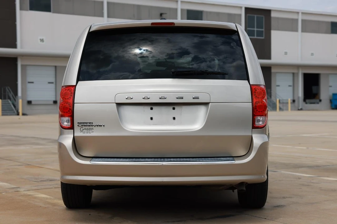 2015 Dodge Caravan - Image 7 of 21