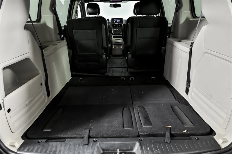 2015 Dodge Caravan - Image 13 of 28