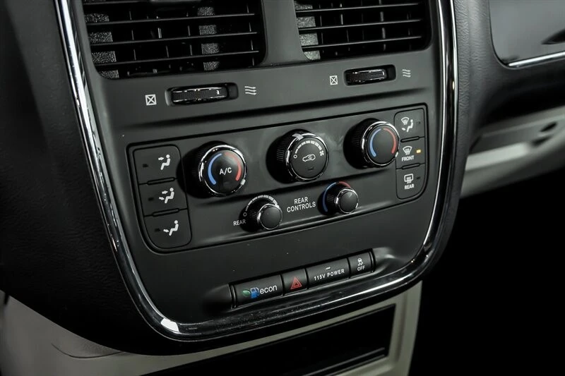 2015 Dodge Caravan - Image 27 of 28