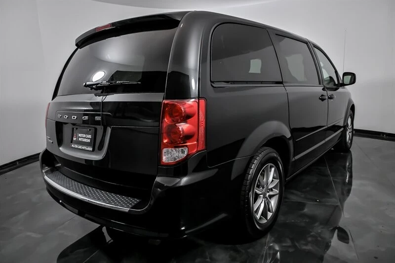 2015 Dodge Caravan - Image 10 of 28