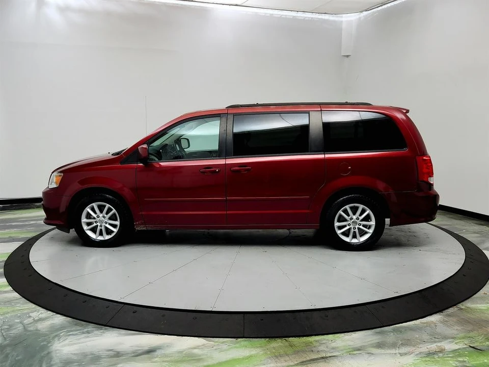 2015 Dodge Caravan - Image 8 of 21