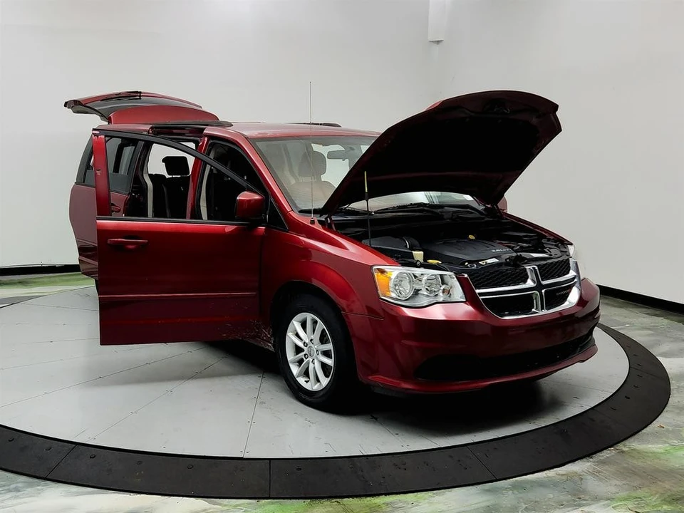 2015 Dodge Caravan - Image 10 of 21
