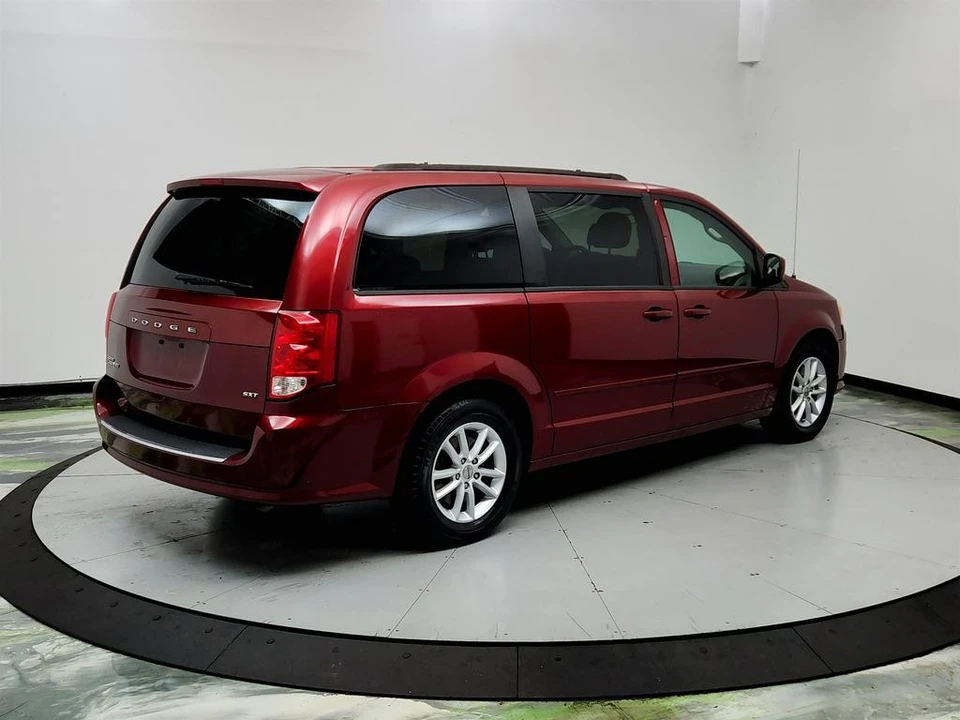 2015 Dodge Caravan - Image 5 of 21