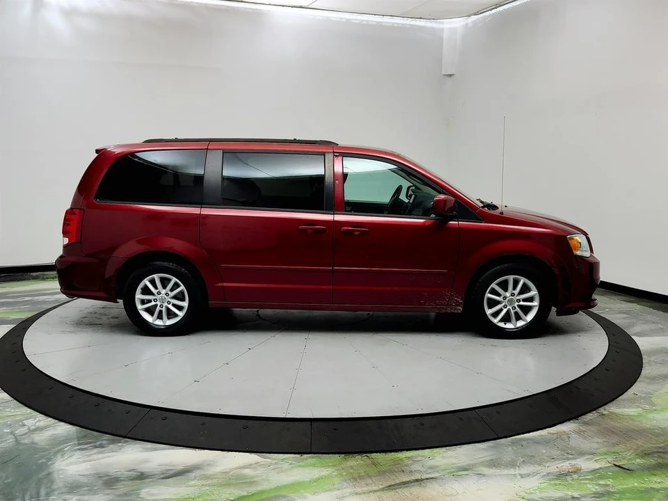 2015 Dodge Caravan - Image 4 of 21