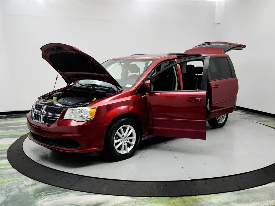 2015 Dodge Caravan - Image 9 of 21