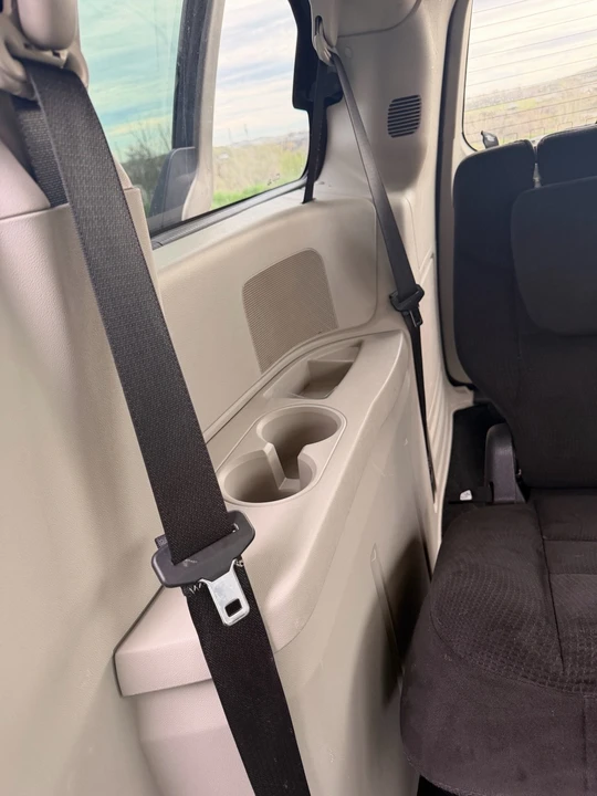 2015 Dodge Caravan - Image 9 of 19