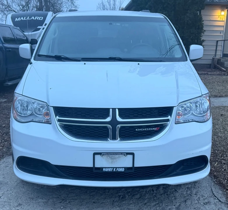 2015 Dodge Caravan - Image 8 of 14