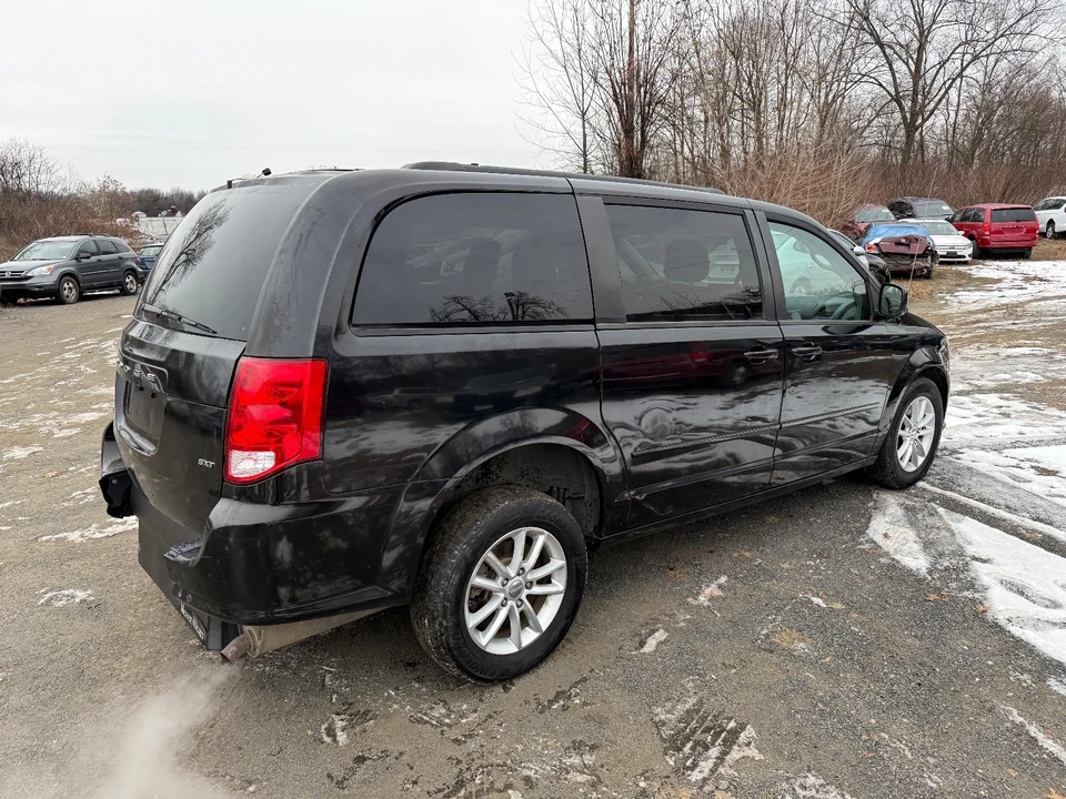2015 Dodge Caravan - Image 5 of 21