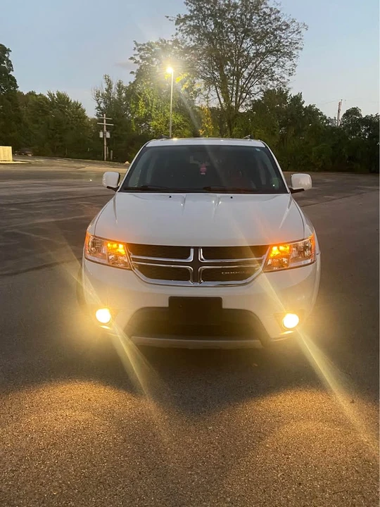 2015 Dodge Journey - Image 2 of 8