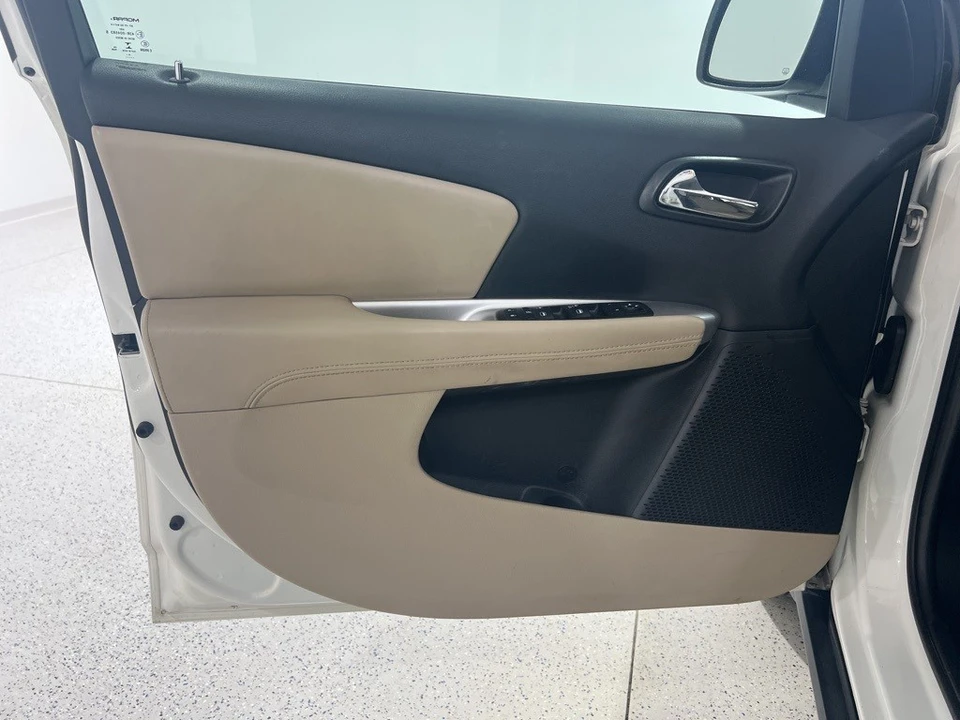 2015 Dodge Journey - Image 16 of 21