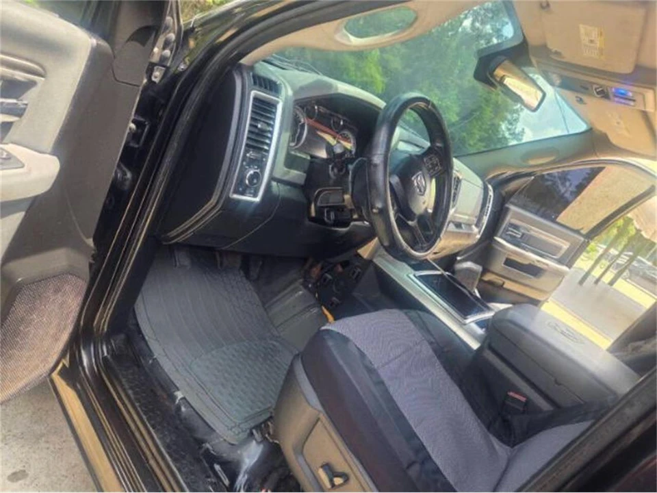 2015 Dodge Ram 4th Gen - Image 2 of 9