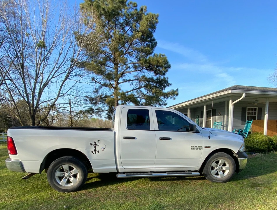 2015 Ram 1500 1st Gen - Image 7 of 10