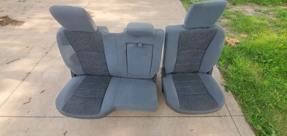 2015 Parts & Memorabilia Seats & Interior - Image 6 of 10
