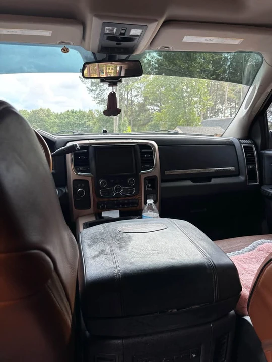 2015 Ram 3500 - Image 5 of 12
