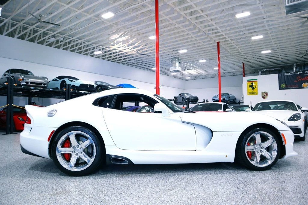2015 Dodge Viper 5th Gen - Image 11 of 12