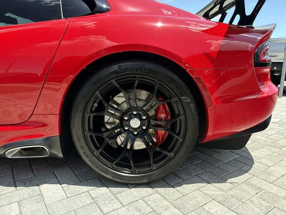2015 Dodge Viper 5th Gen - Image 11 of 17