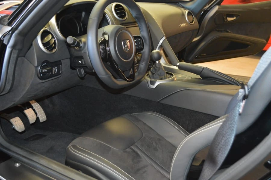 2015 Dodge Viper 5th Gen - Image 4 of 8