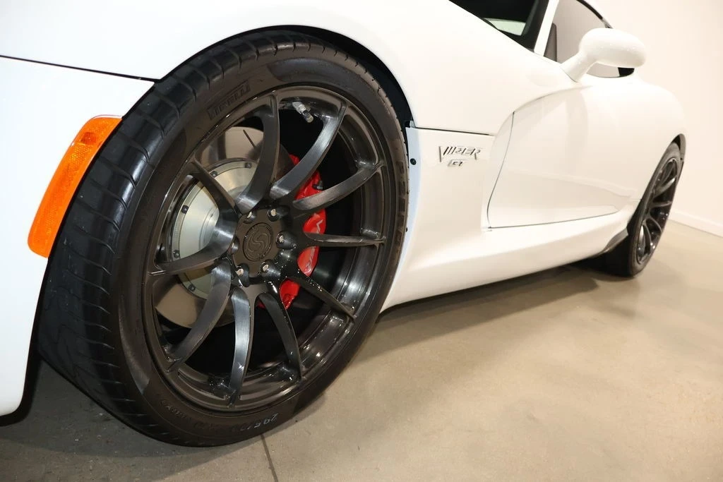 2015 Dodge Viper 5th Gen - Image 14 of 21