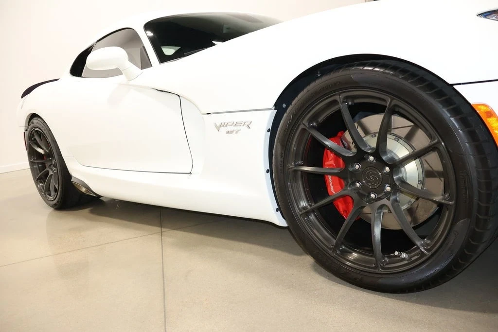 2015 Dodge Viper 5th Gen - Image 15 of 21