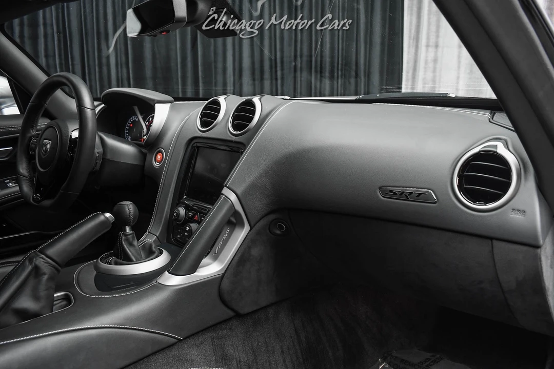 2015 Dodge Viper 5th Gen - Image 19 of 21