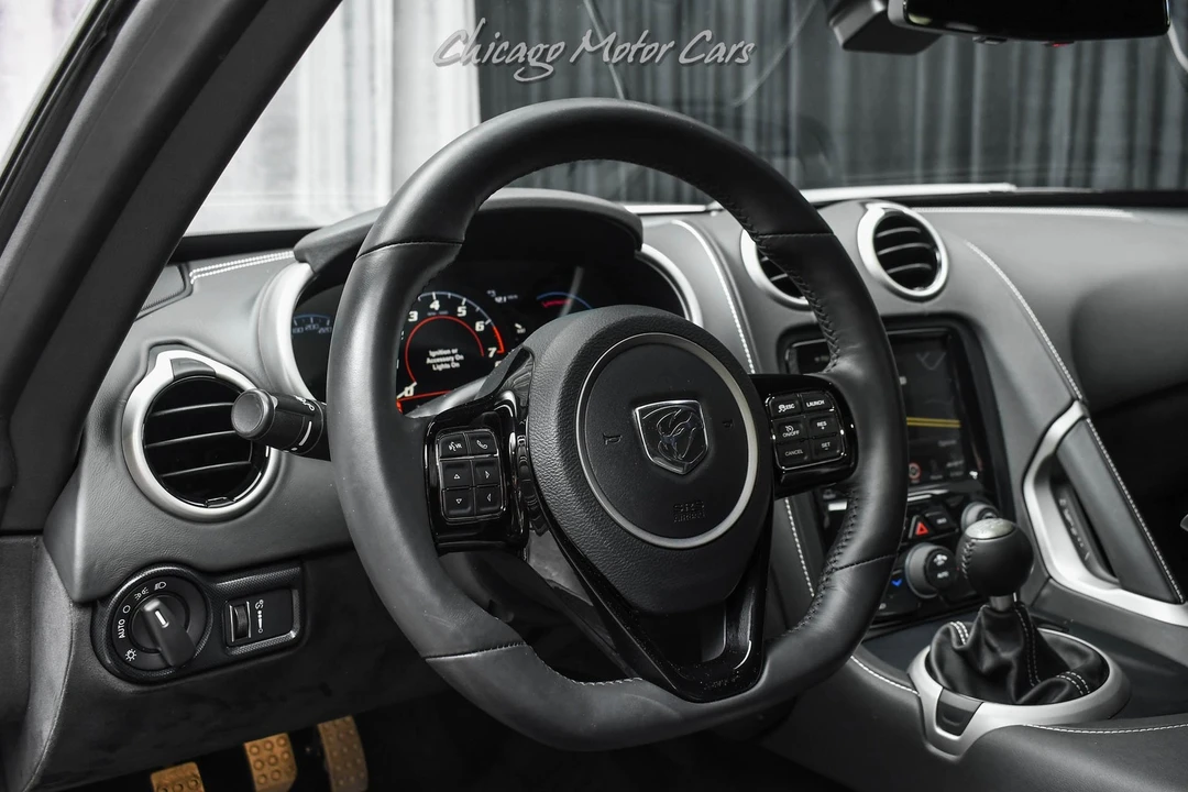 2015 Dodge Viper 5th Gen - Image 9 of 12
