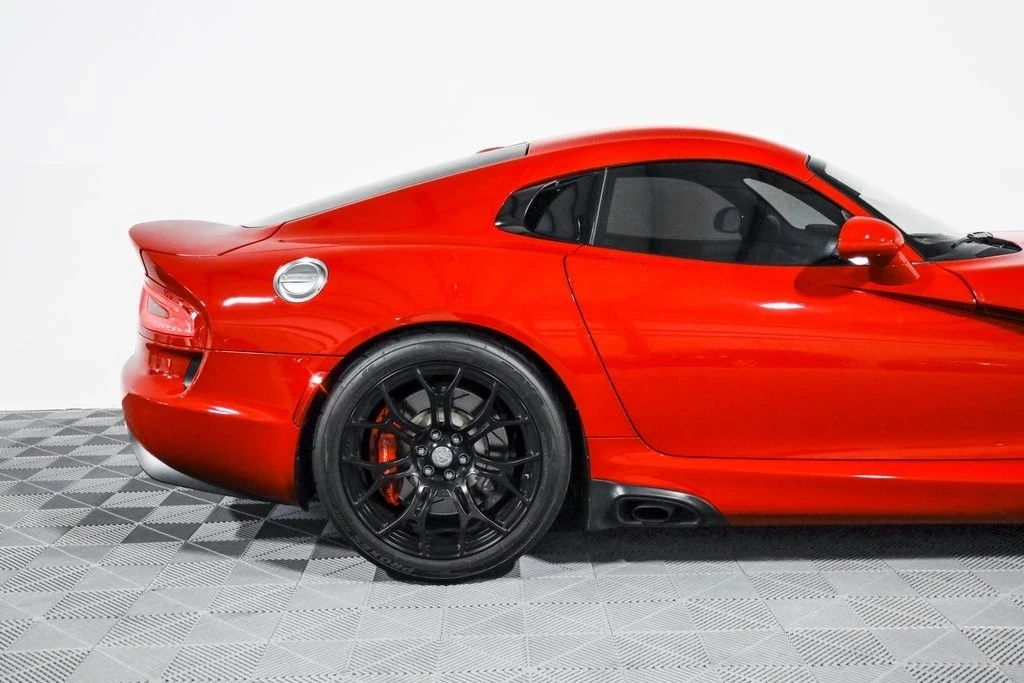 2015 Dodge Viper 5th Gen - Image 2 of 21