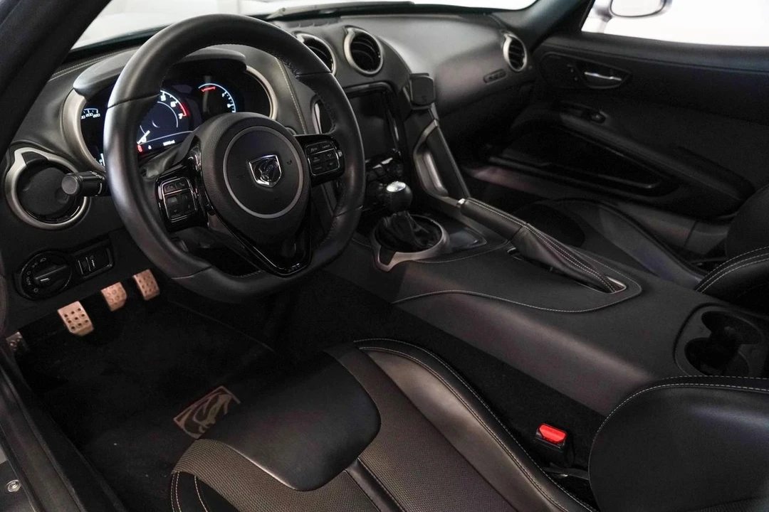 2015 Dodge Viper 5th Gen - Image 2 of 21