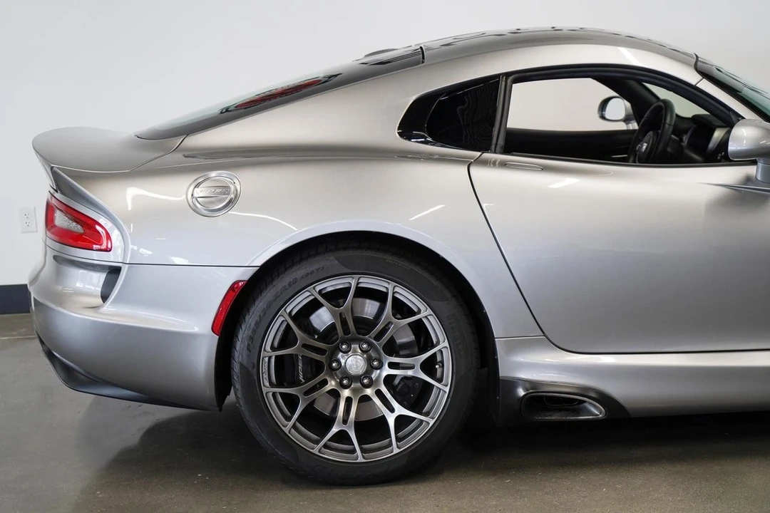 2015 Dodge Viper 5th Gen - Image 20 of 21