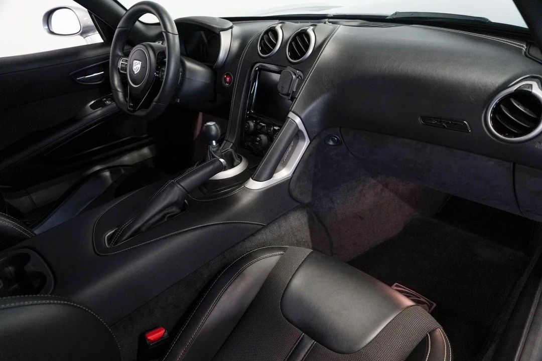 2015 Dodge Viper 5th Gen - Image 16 of 21