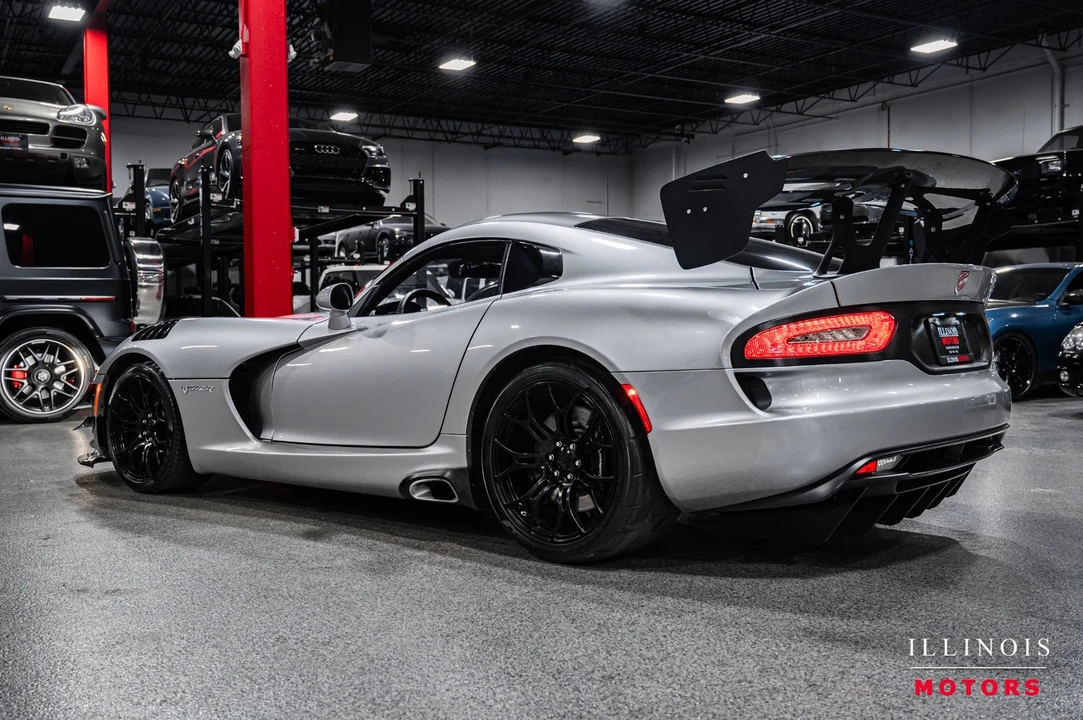 2015 Dodge Viper 5th Gen - Image 3 of 31