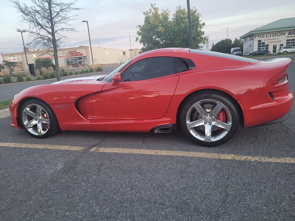 2015 Dodge Viper 5th Gen - Image 16 of 31