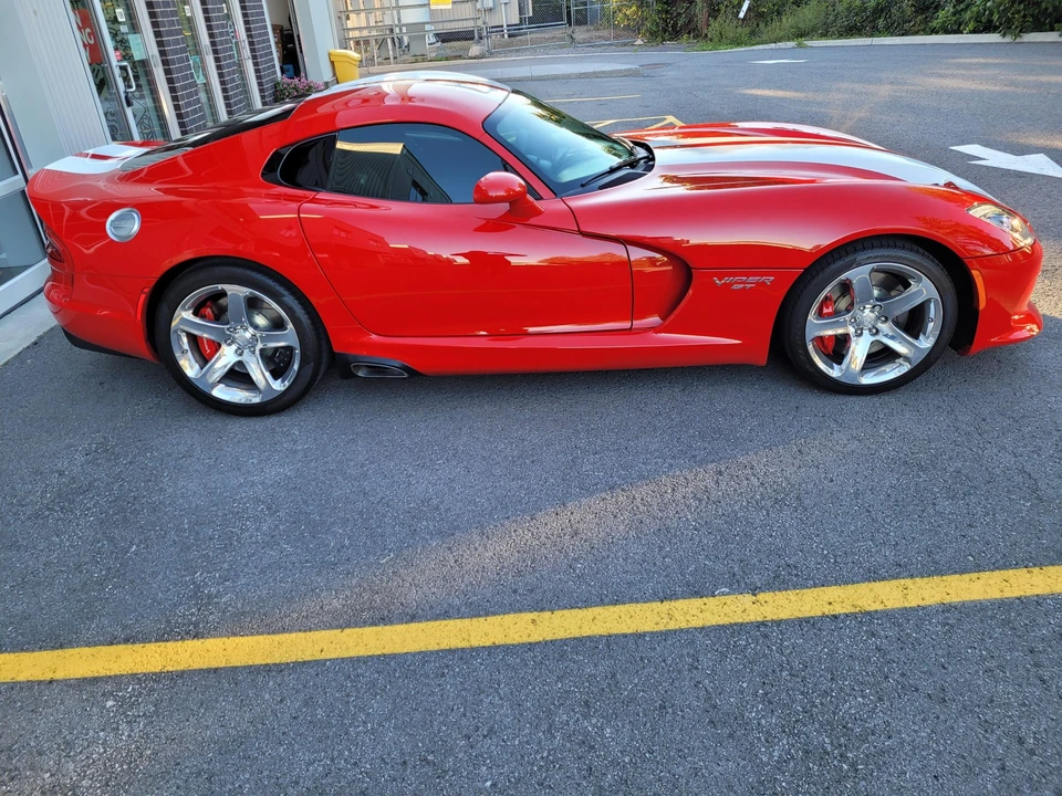 2015 Dodge Viper 5th Gen - Image 19 of 31