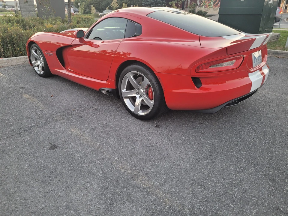 2015 Dodge Viper 5th Gen - Image 14 of 31