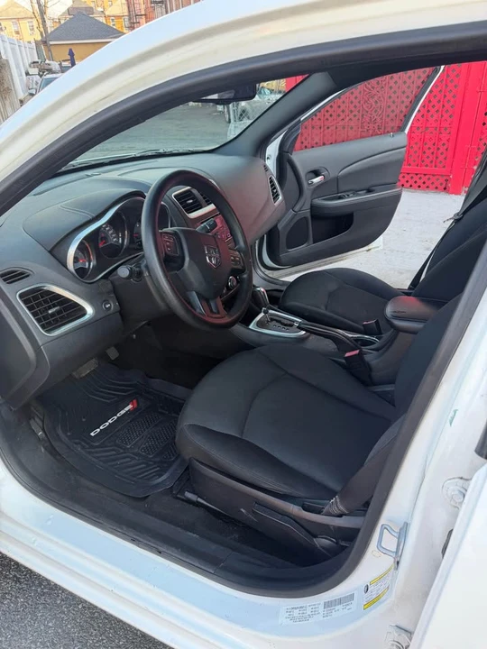 2015 Dodge Avenger Sedan - Image 5 of 20