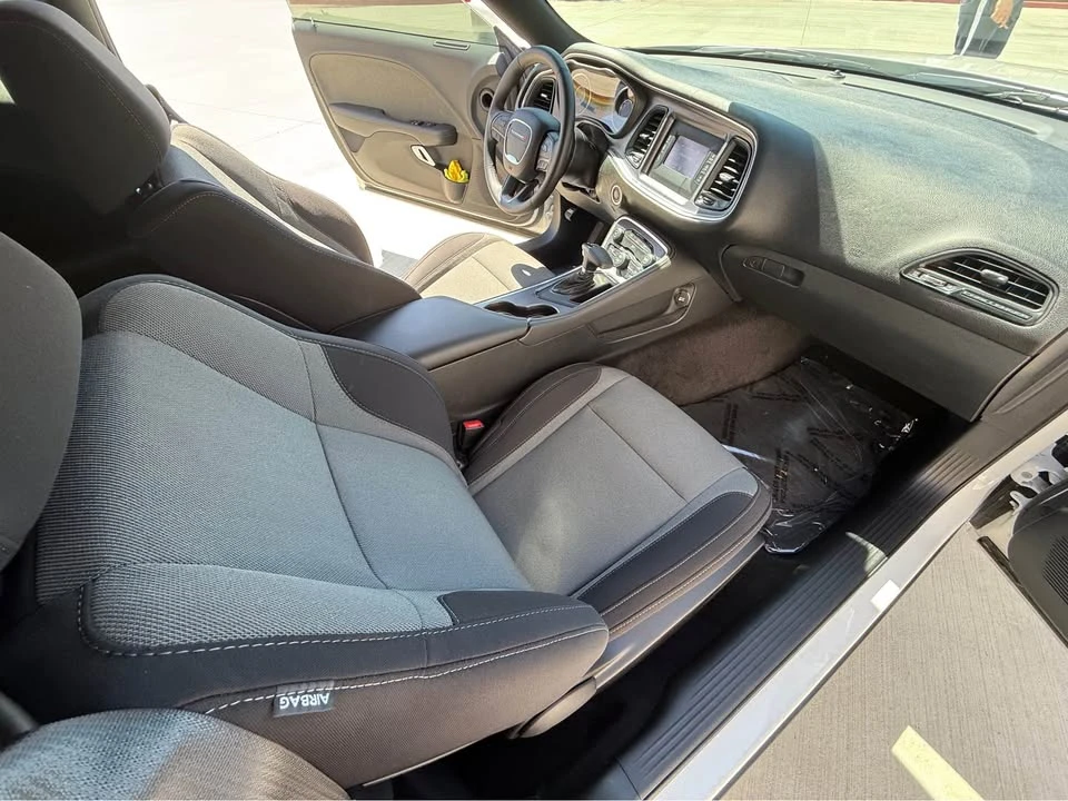 2015 Dodge Challenger 3rd Gen - Image 9 of 12