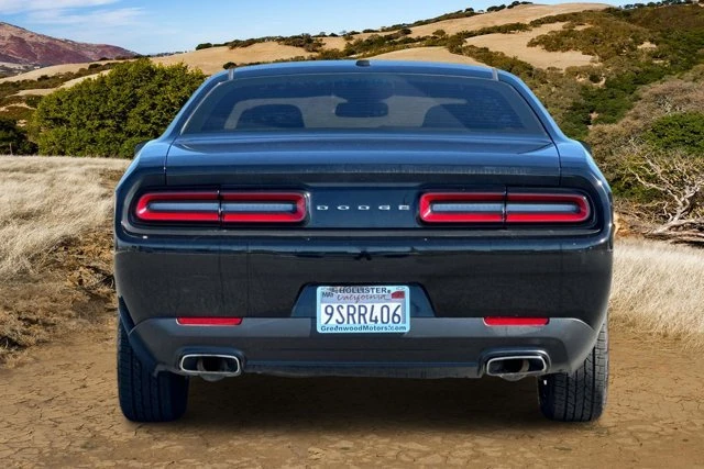 2015 Dodge Challenger 3rd Gen - Image 4 of 8