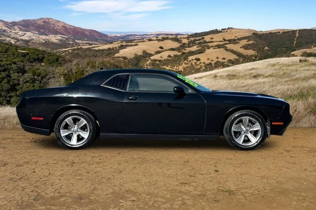 2015 Dodge Challenger 3rd Gen - Image 2 of 8