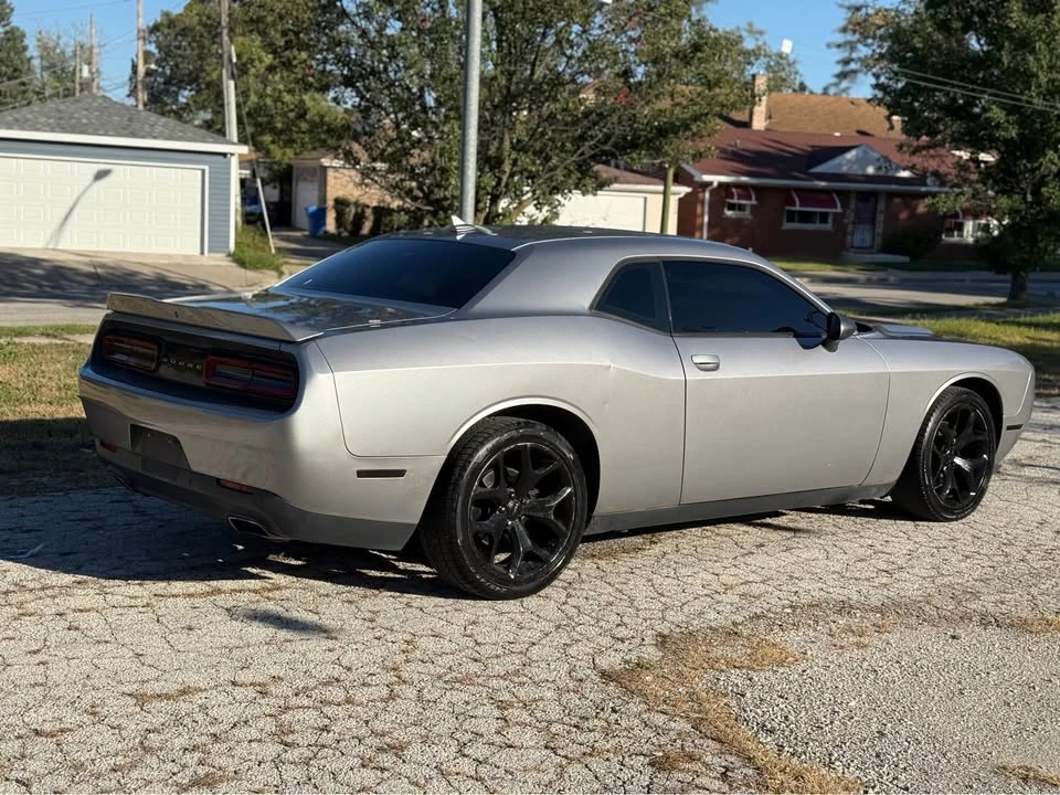 2015 Dodge Challenger 3rd Gen - Image 4 of 10